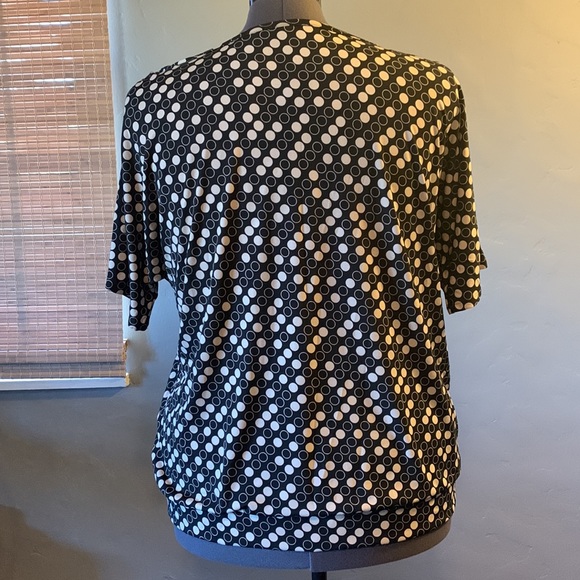 Black and White Polka Dot Tunic Top * 1X - Picture 3 of 11